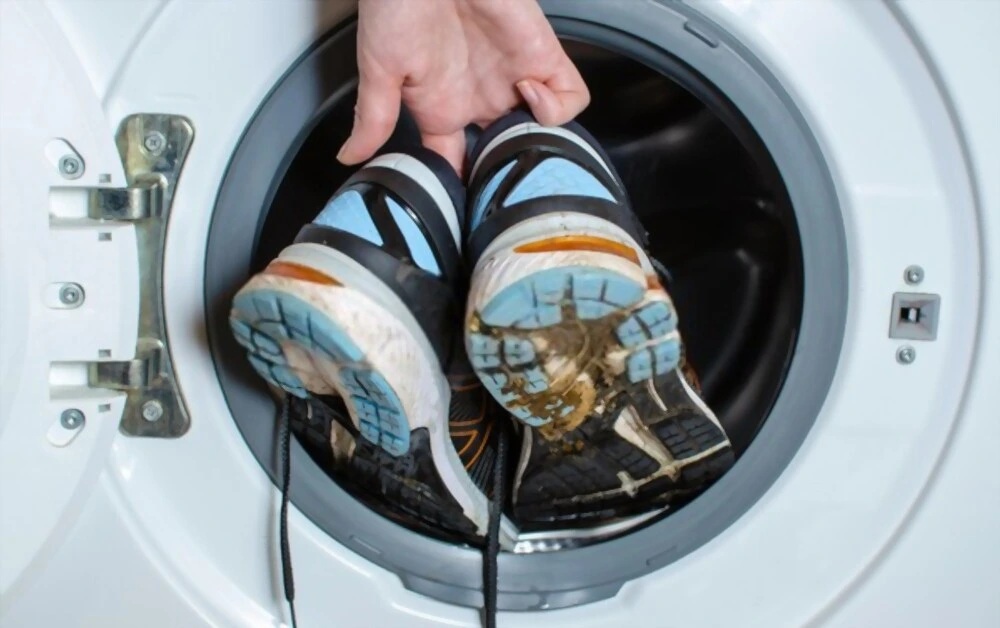 como lavar zapatillas en la lavadora